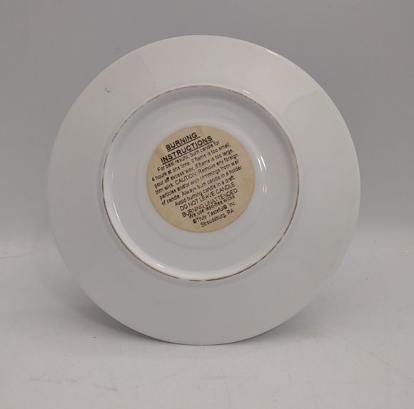 Fine China Christmas Poinsettia & Holy Berries 2 Teacup & Saucer Candle Holders - Picture 9 of 15